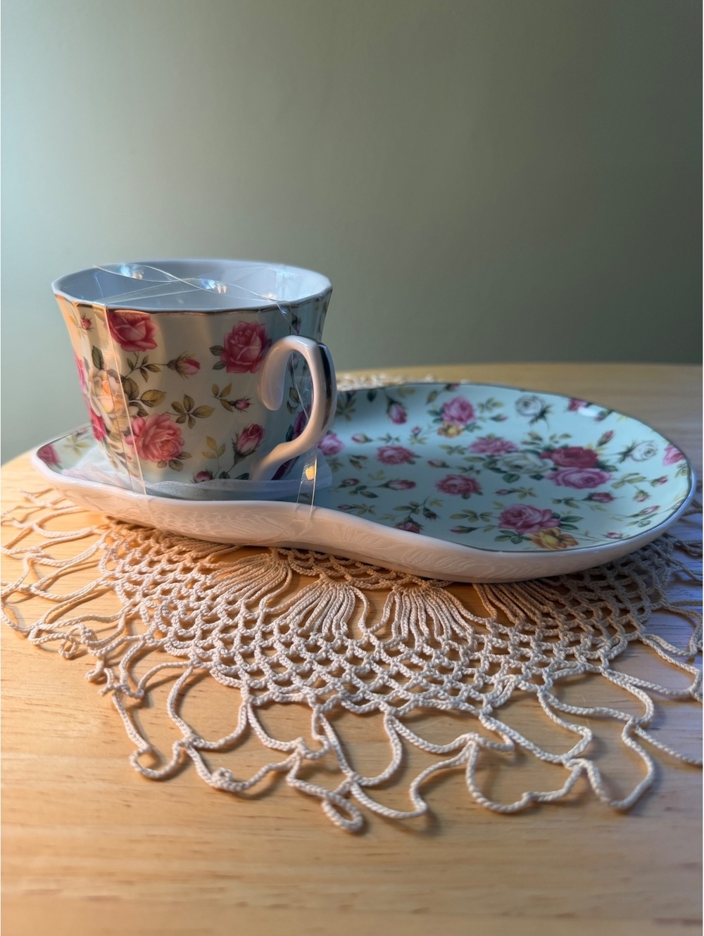 Grace Teaware Fine Porcelain Tea Cup & Cookie Plate